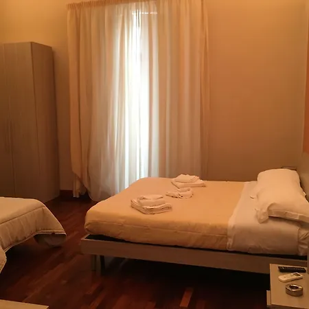 לינה וארוחת בוקר Chez Moi 3*