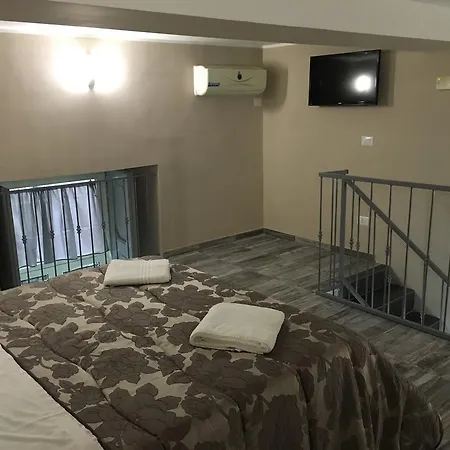Chez Moi Bed & Breakfast 2*